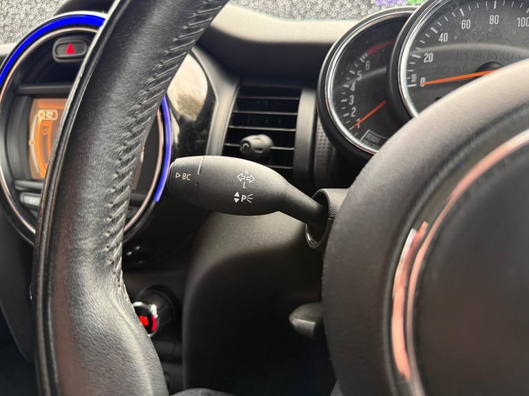 2015 MINI Hatch 1.5 Cooper Euro 6 (s/s) 3dr HATCHBACK Petrol Manual