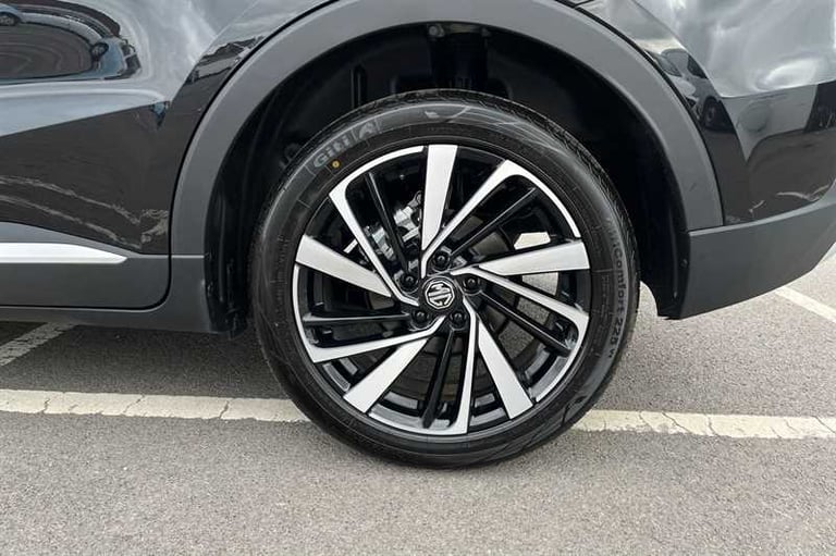 2025 MG MG ZS 1.5 Hybrid+ Trophy SUV 5dr Petrol Hybrid Auto Euro 6 (s/s) (196 ps) SUV Hybrid Auto...