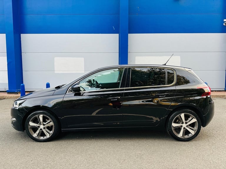 2015 Peugeot 308 1.2 PureTech Allure Euro 6 (s/s) 5dr HATCHBACK Petrol Manual