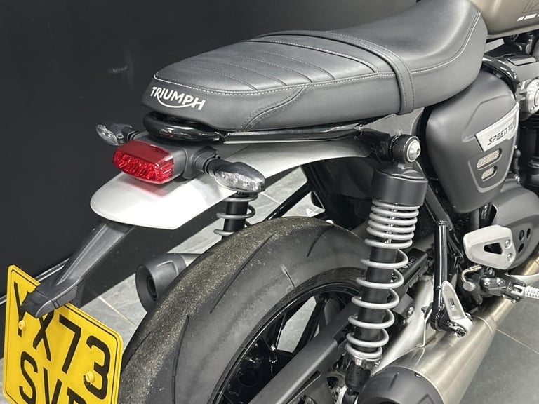 TRIUMPH SPEED TWIN 1200