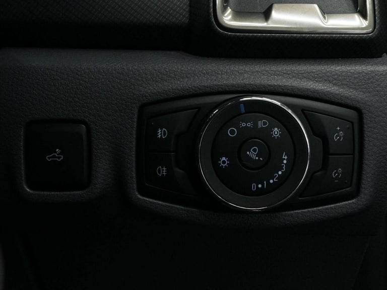 2016 Ford Ranger 3.2 TDCi Wildtrak Auto 4WD Euro 5 4dr Pickup Diesel Automatic