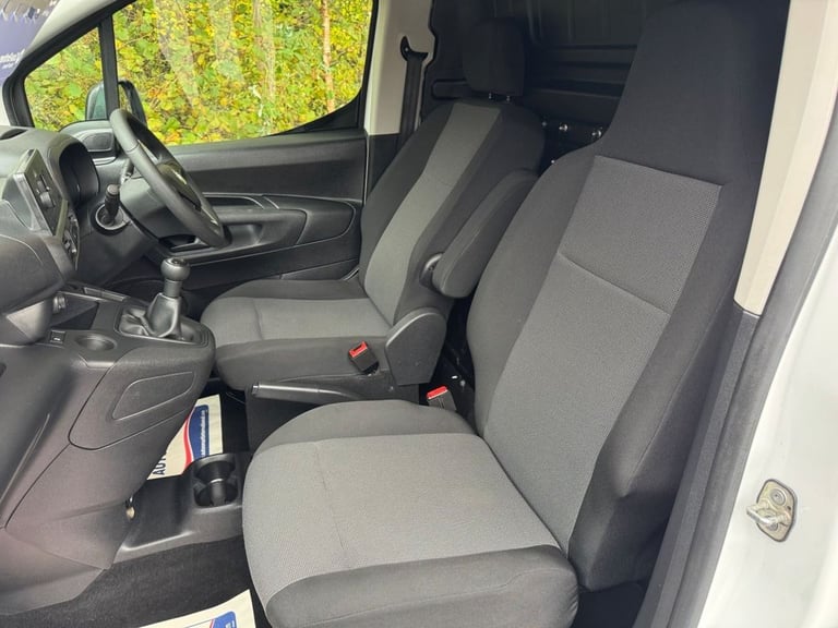 2019 Vauxhall Combo 2300 1.6 Turbo D 100ps H1 Edition Van PANEL VAN DIESEL Manual