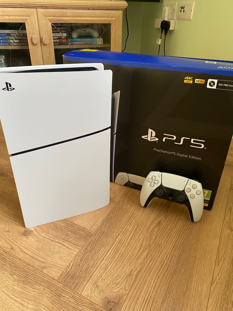 Sony PlayStation 5 Slim Digital 1TB - White Controller - Excellent Condition