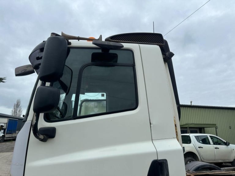 DAF CF 85.410 8x4 HUB REDUCTION MANUAL CHASSIS CAB