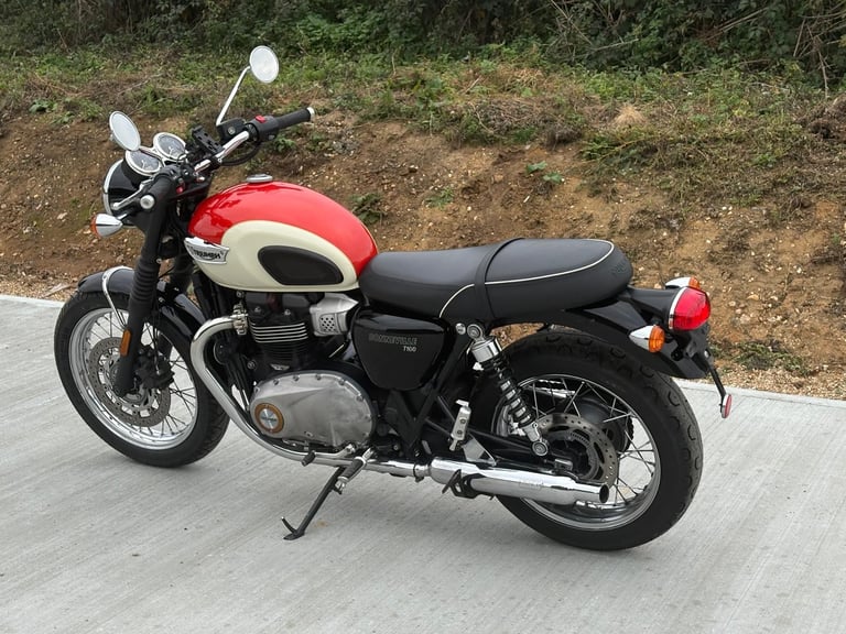 Triumph T100 Bonneville 900cc Bonne T 100