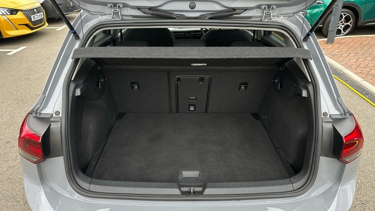2021 Volkswagen Golf 1.5 TSI Life Hatchback 5dr Petrol Manual Euro 6 (s/s) (130 ps) Hatchback Pet...