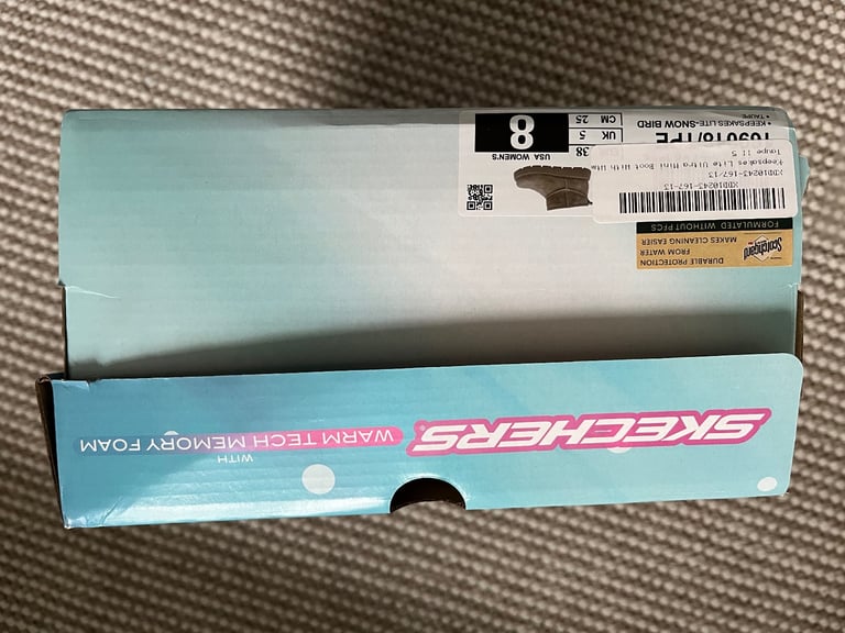 Skechers ultra mini boot - brand new 5