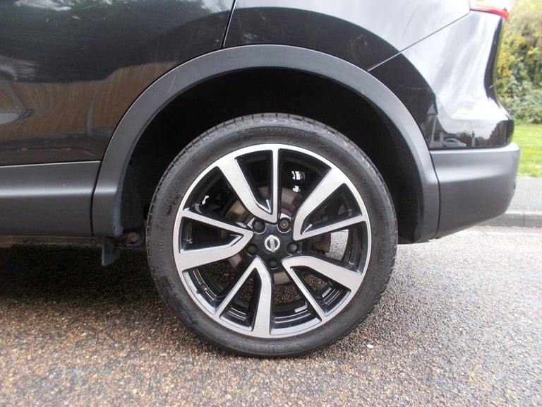 2017 Nissan Qashqai 1.5 dCi Tekna 2WD Euro 6 (s/s) 5dr HATCHBACK Diesel Manual