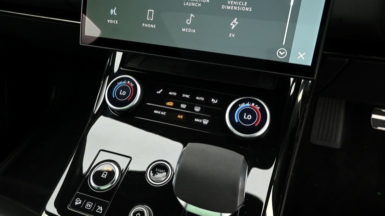 2023 Land Rover Range Rover Sport 3.0 P440e 38.2kWh Dynamic SE SUV 5dr Petrol Plug-in Hybrid Auto...