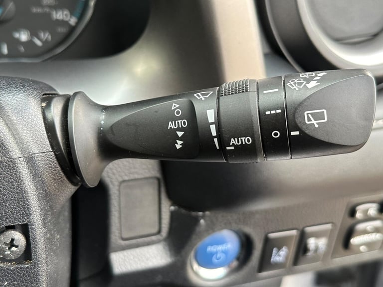 2017 Toyota RAV4 2.5 VVT-h Business Edition Plus CVT Euro 6 (s/s) 5dr (Safety Sense, Nav) ESTATE ...