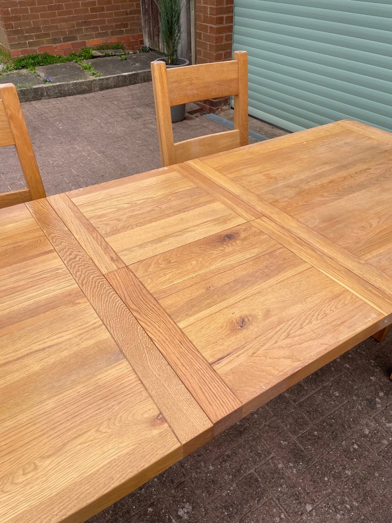 Solid Oak 6 Seater Extendable Dining Set
