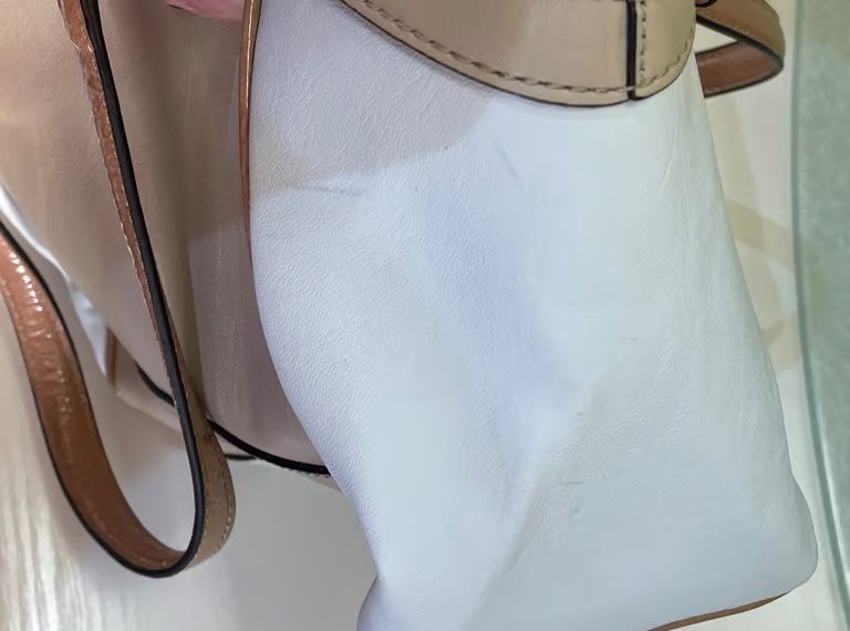 GUESS HANDBAG - WOMENS BAG