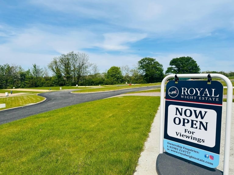 Plots Available in Isle of Wight  - Lodge / Caravan 