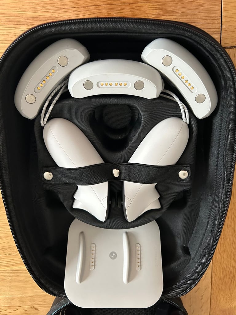 Meta Quest 3 512GB + Accessories