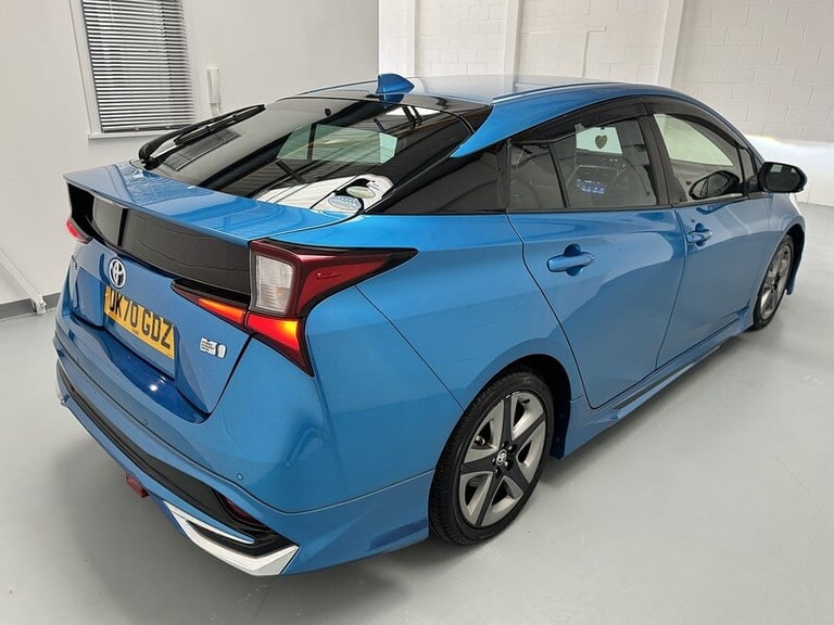 2025 Toyota Prius Vvt-I Active Hatchback HYBRID ELECTRIC Semi Automatic