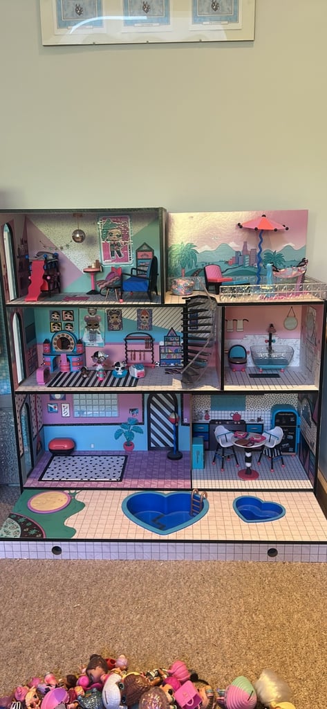 image for LOL surprise house