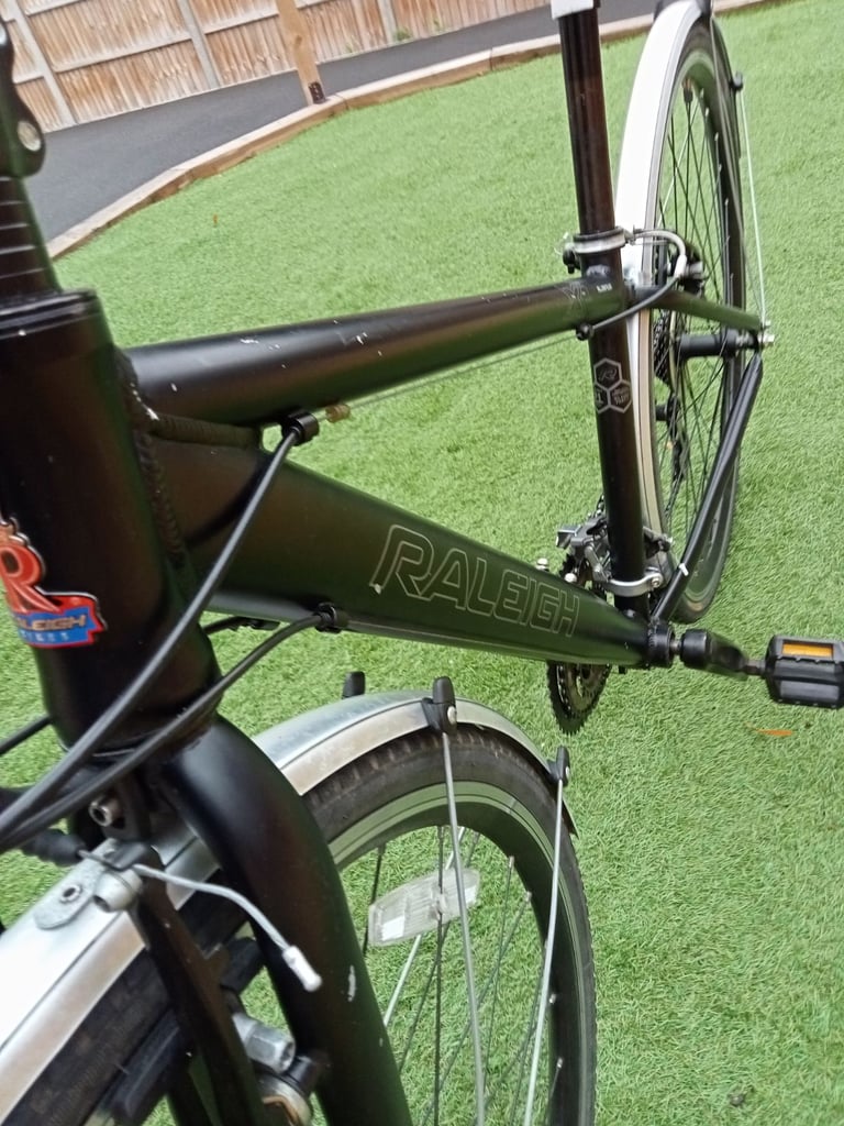 Raleigh X1 Aluminium Hybrid Bike.