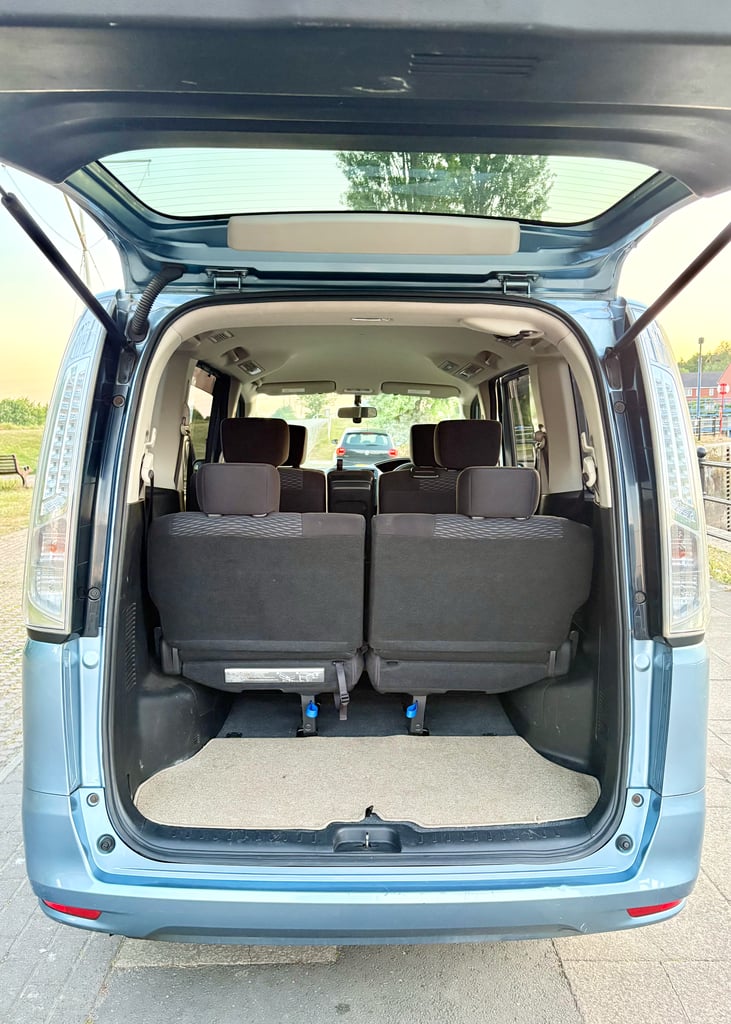 Nissan, Serena Highway Star, 2000 (cc), 8-seated