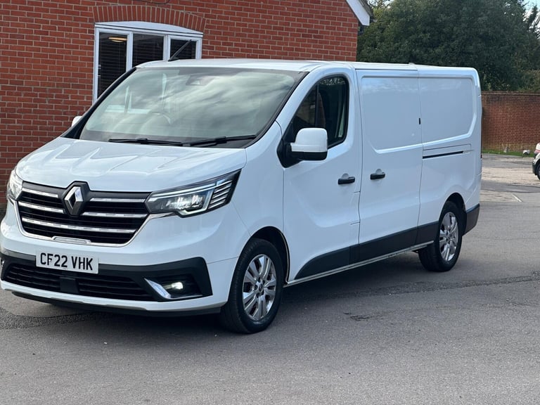 2022 Renault Trafic 2.0 dCi Blue LL30 Sport L2 H1 Euro 6 (s/s) 5dr PANEL VAN Diesel Manual