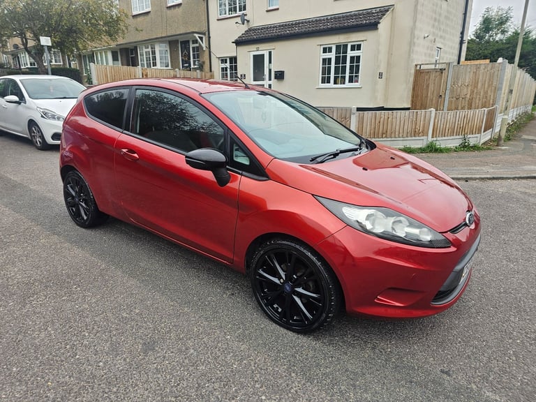 fiesta 1.2 F.S.H NEW CAMBELT AN CLUTCH LONG MOT JULY 26 DRIVES PERFECT 1.2 