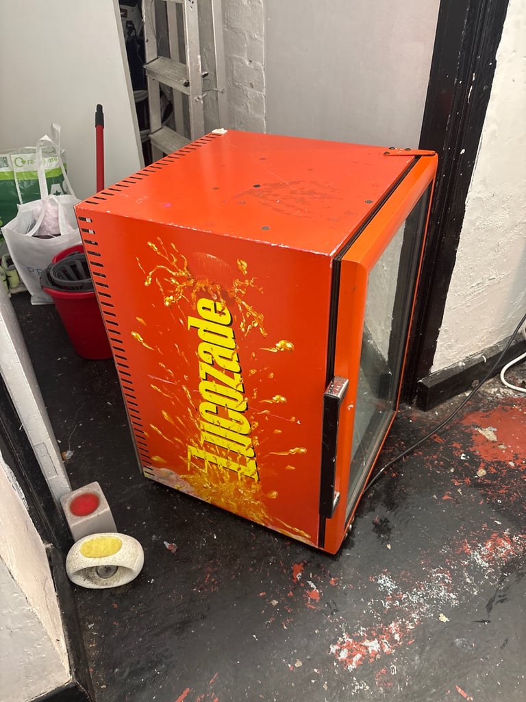image for Mini fridge 
