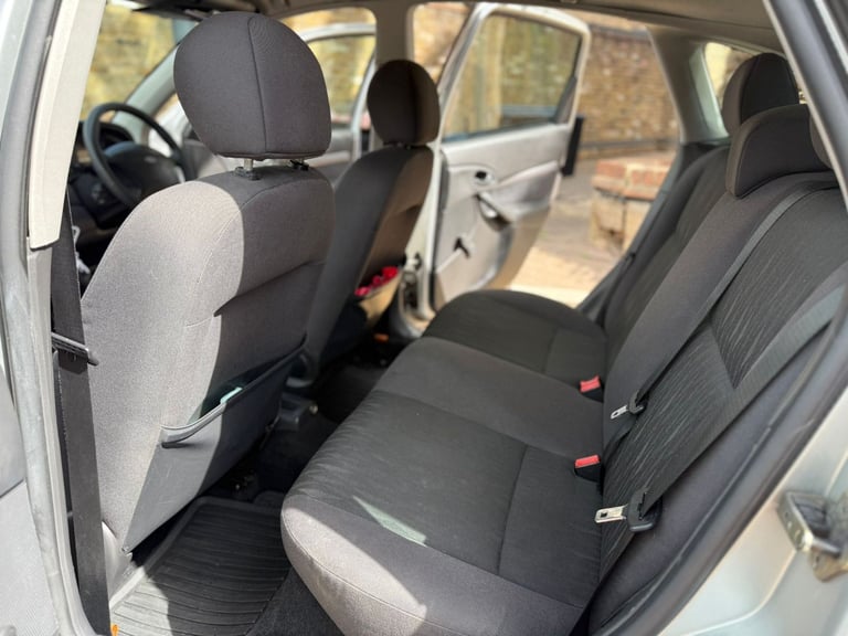 ULEZ FREE, Ford, FOCUS, Hatchback, 2002, Automatic, 1596 (cc), 5 doors