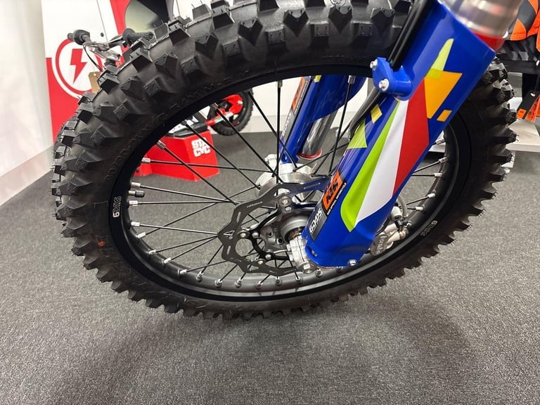 2025 KTM Offroad Enduro 450 EXC-F SIX DAYS Petrol orange 6 Speed