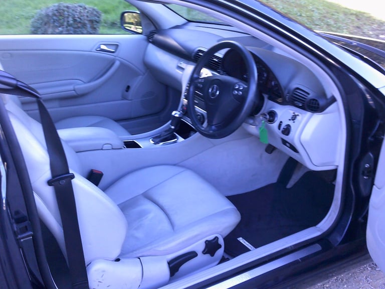 2004 MERCEDES-BENZ 1.8 C CLASS AUTO C180 - MOT OCTOBER 2026 - 57,000 MILES - 2 OWNERS - FSH