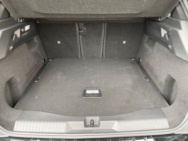  Vauxhall Grandland Electric 73kwh Gs Suv 5dr Electric Auto 213 Ps Electric