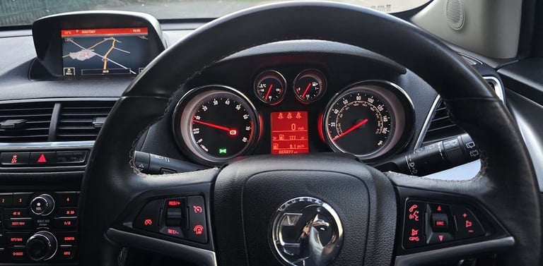 VAUXHALL MOKKA Tech-Line 1.4 Turbo Petrol 5dr *1 Year Warranty*