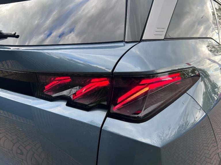 2025 Peugeot 5008 1.2 Hybrid Gt Suv 5dr Petrol Hybrid E Dsc6 Euro 6 (s/s) (136 Ps) HATCHBACK Petr...
