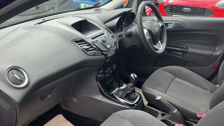 2014 Ford Fiesta 1.25 82 Zetec 5dr HATCHBACK PETROL Manual