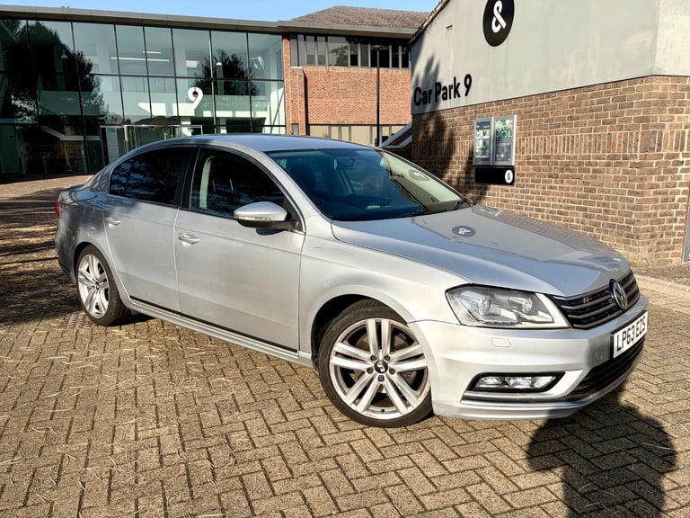 2014 Volkswagen Passat 2.0 TDI Bluemotion Tech R-Line 4dr DSG SALOON Diesel Automatic