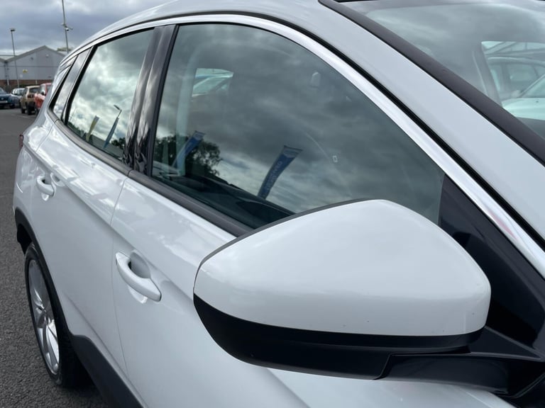 2020 Vauxhall Grandland X 1.5 Turbo D BlueInjection Elite Nav Euro 6 (s/s) 5dr HATCHBACK Diesel M...