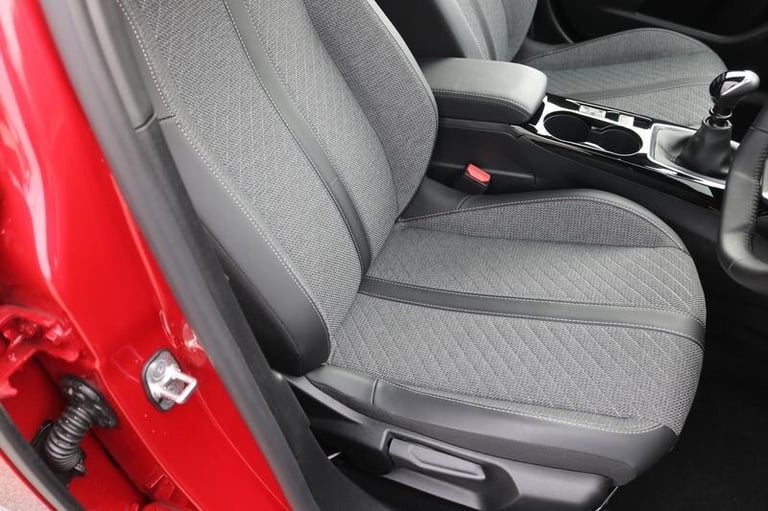 2024 Peugeot 2008 1.2 PureTech Allure SUV 5dr Petrol Manual Euro 6 (s/s) (130 ps) Manual SUV Petr...