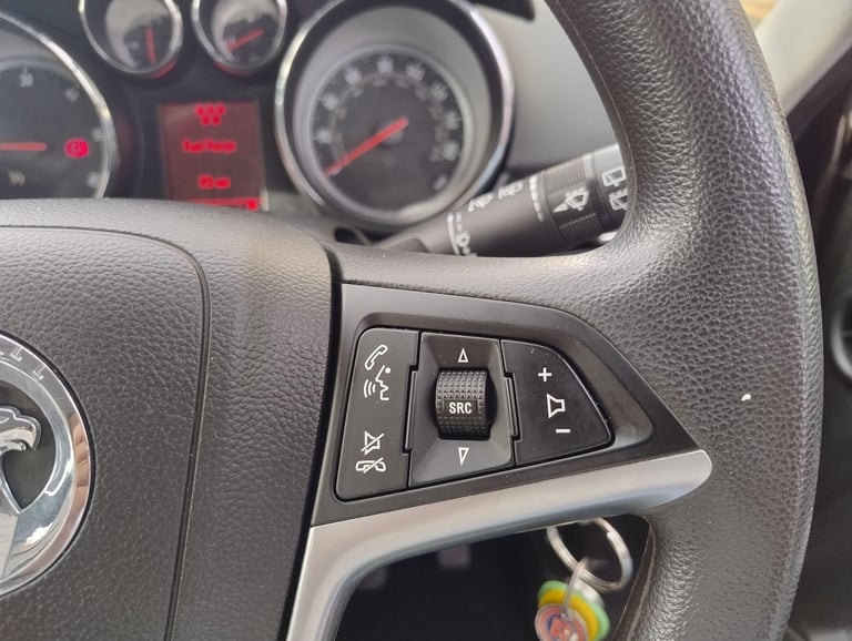 2014 Vauxhall Zafira Tourer 2.0 CDTi Exclusiv Auto Euro 5 5dr MPV Diesel Automatic