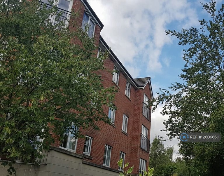 2 bedroom flat in Waggon Road, Leeds, LS10 (2 bed) (#2606660)