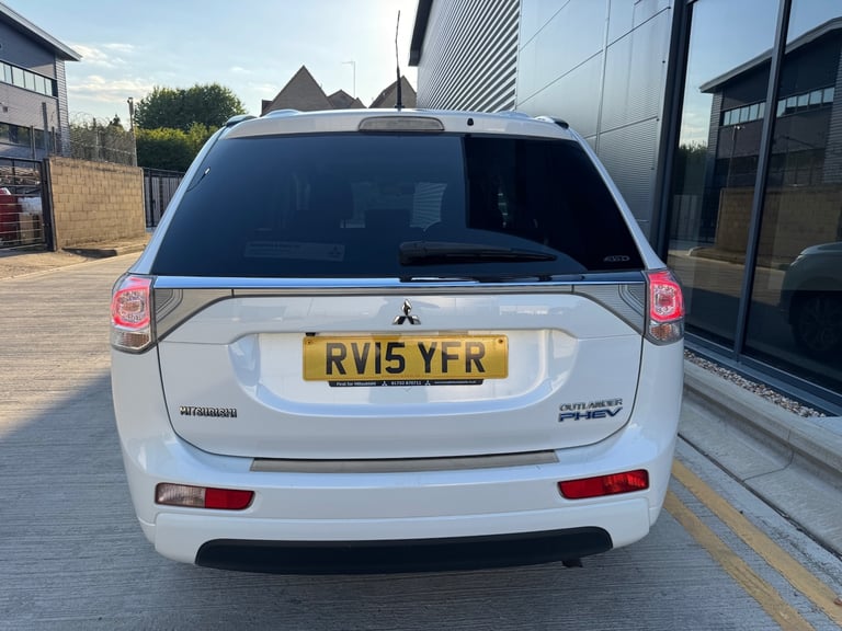 2015 Mitsubishi Outlander 2.0 PHEV GX4hs 5dr Auto ESTATE Petrol Parallel Phev Automatic