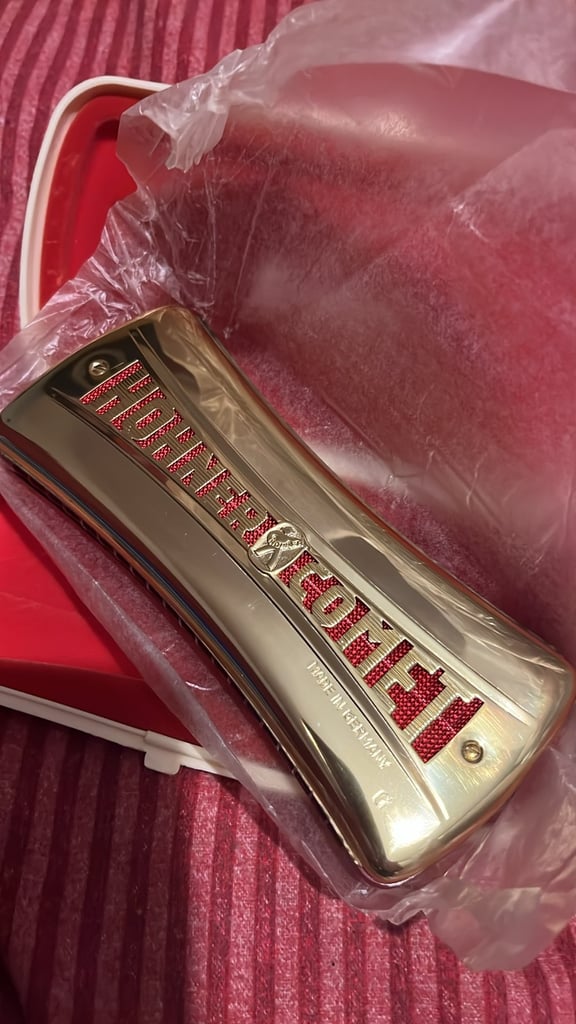 Hohner Harmonica 3427 plays double sided C and G