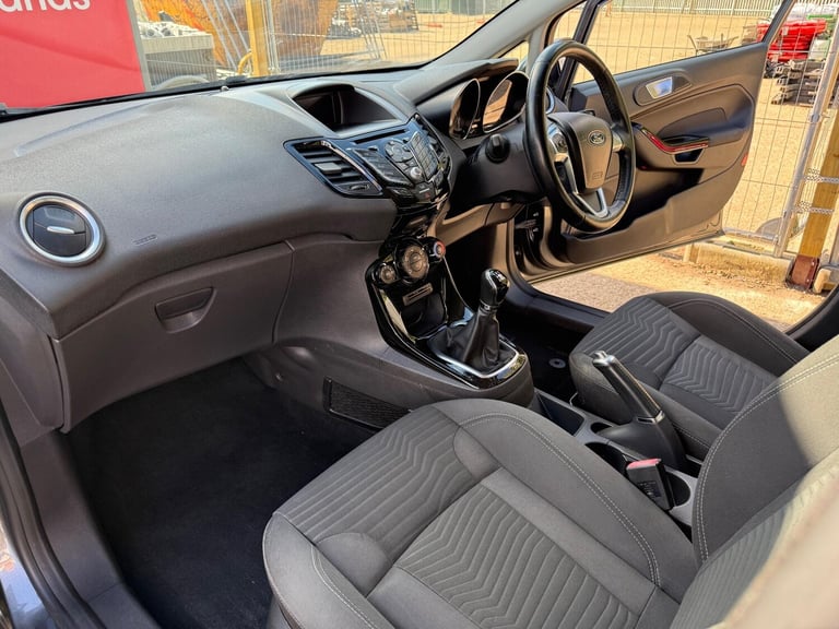 2015 Ford Fiesta 1.25 Zetec Euro 6 5dr HATCHBACK Petrol Manual