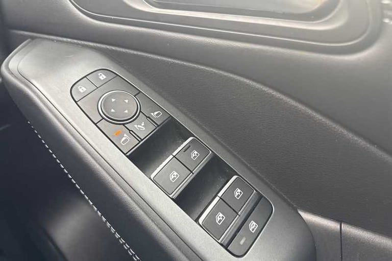 2024 Nissan Qashqai 1.3 DIG-T MH 158 N-CONNECTA 5DR XTRONIC Hatchback Petrol Automatic