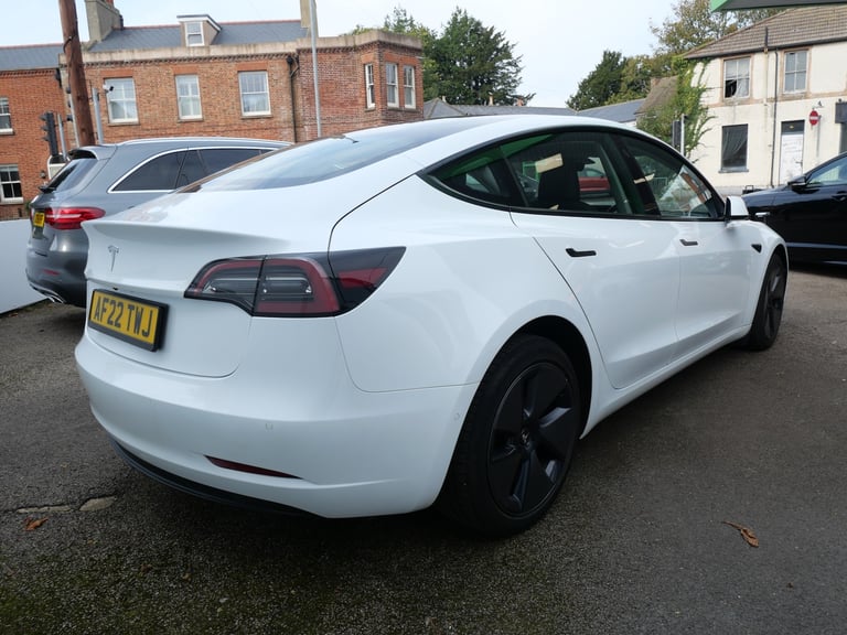 2022 Tesla Model 3 Standard Range Plus Electric Auto RWD (241 bhp) 4dr Electric