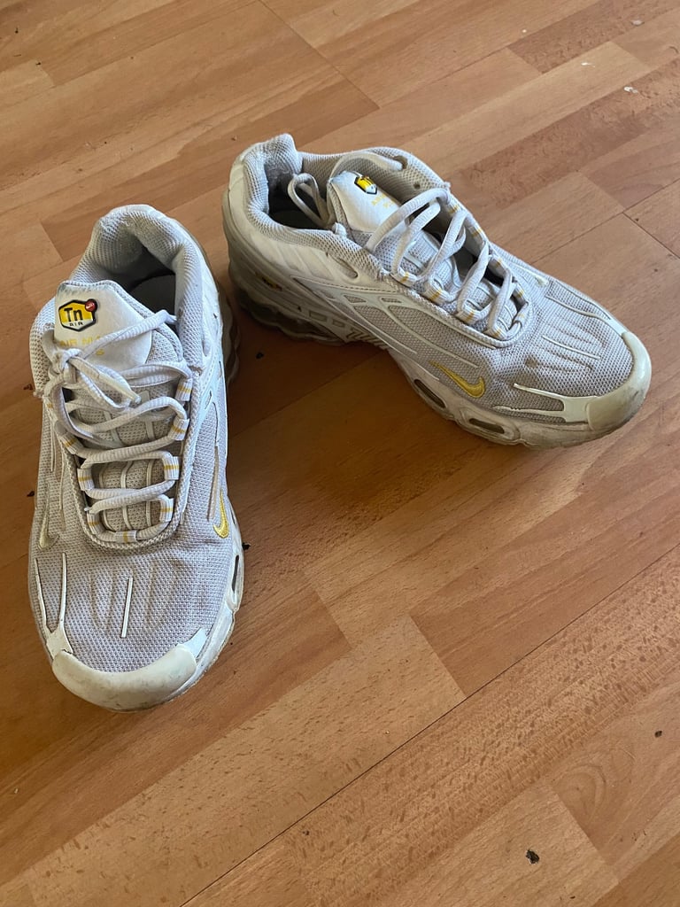 Nike TN Air Max Plus (White/Gold) Unisex