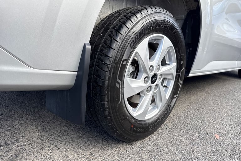 2024 Ford Transit Custom 2.0 EcoBlue 170ps H1 Van Limited Auto-Tailgate-NAV Van DIESEL Automatic