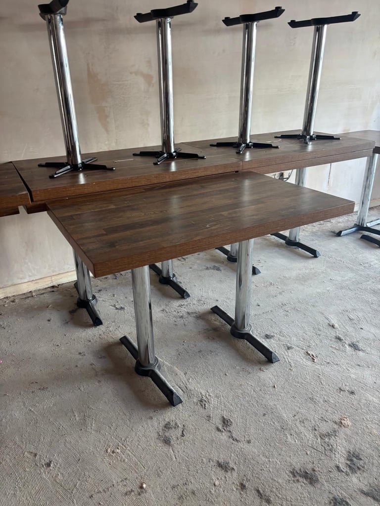 restaurant cafe table chairs and high chairs 