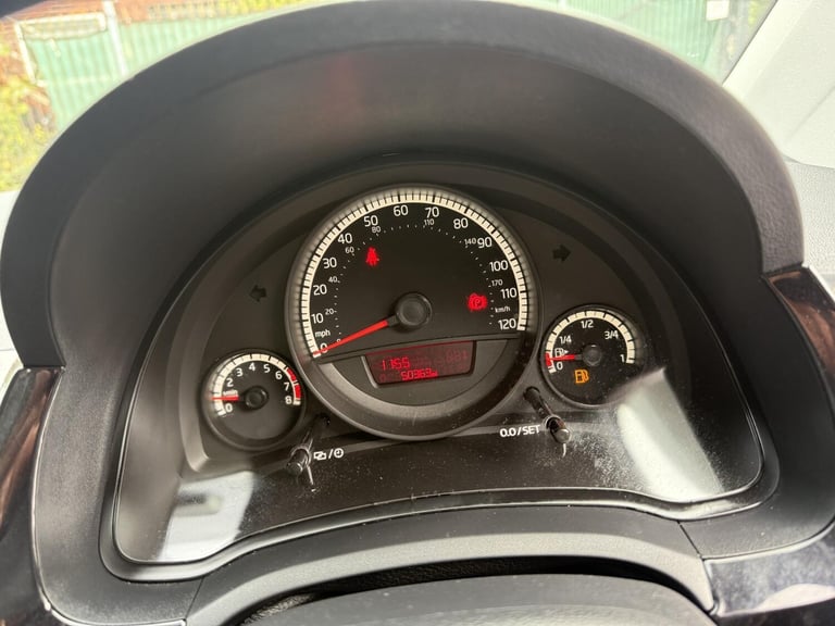2014 Volkswagen up! 1.0 Move Up 3dr HATCHBACK PETROL Manual