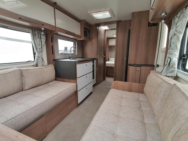 2018 Bailey Unicorn Cabrera