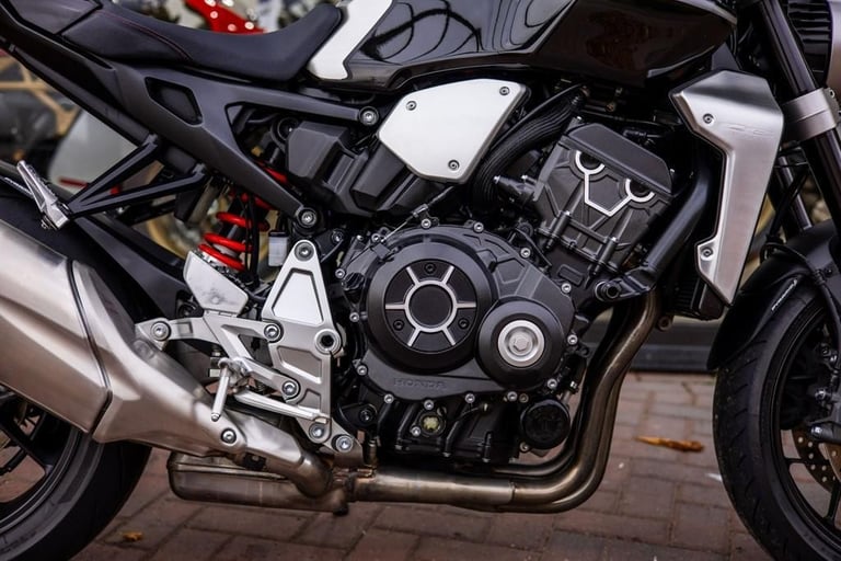 Honda CB1000R LOW MILES ! SHIFTER ! STUNNING