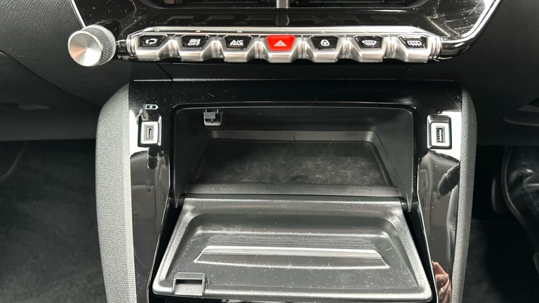 2021 Peugeot 2008 1.2 PureTech Allure Premium SUV 5dr Petrol Manual Euro 6 (s/s) (100 ps) SUV Pet...