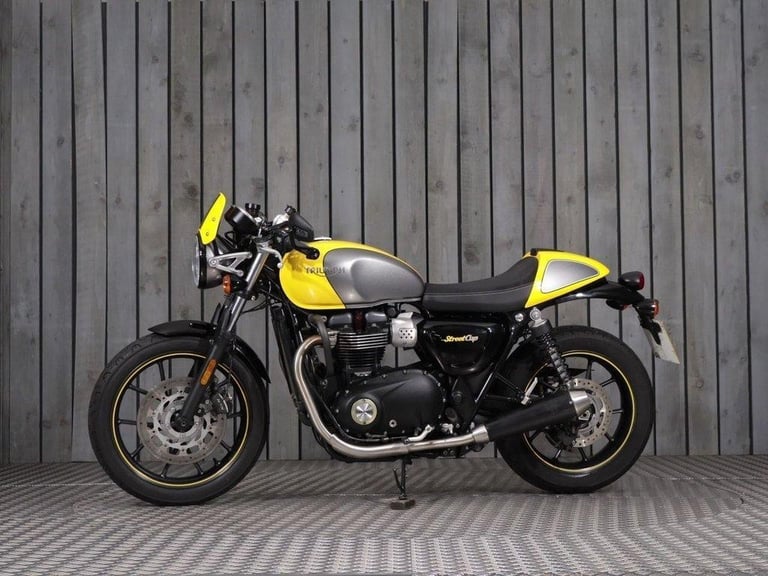 2017 17 TRIUMPH STREET CUP 900